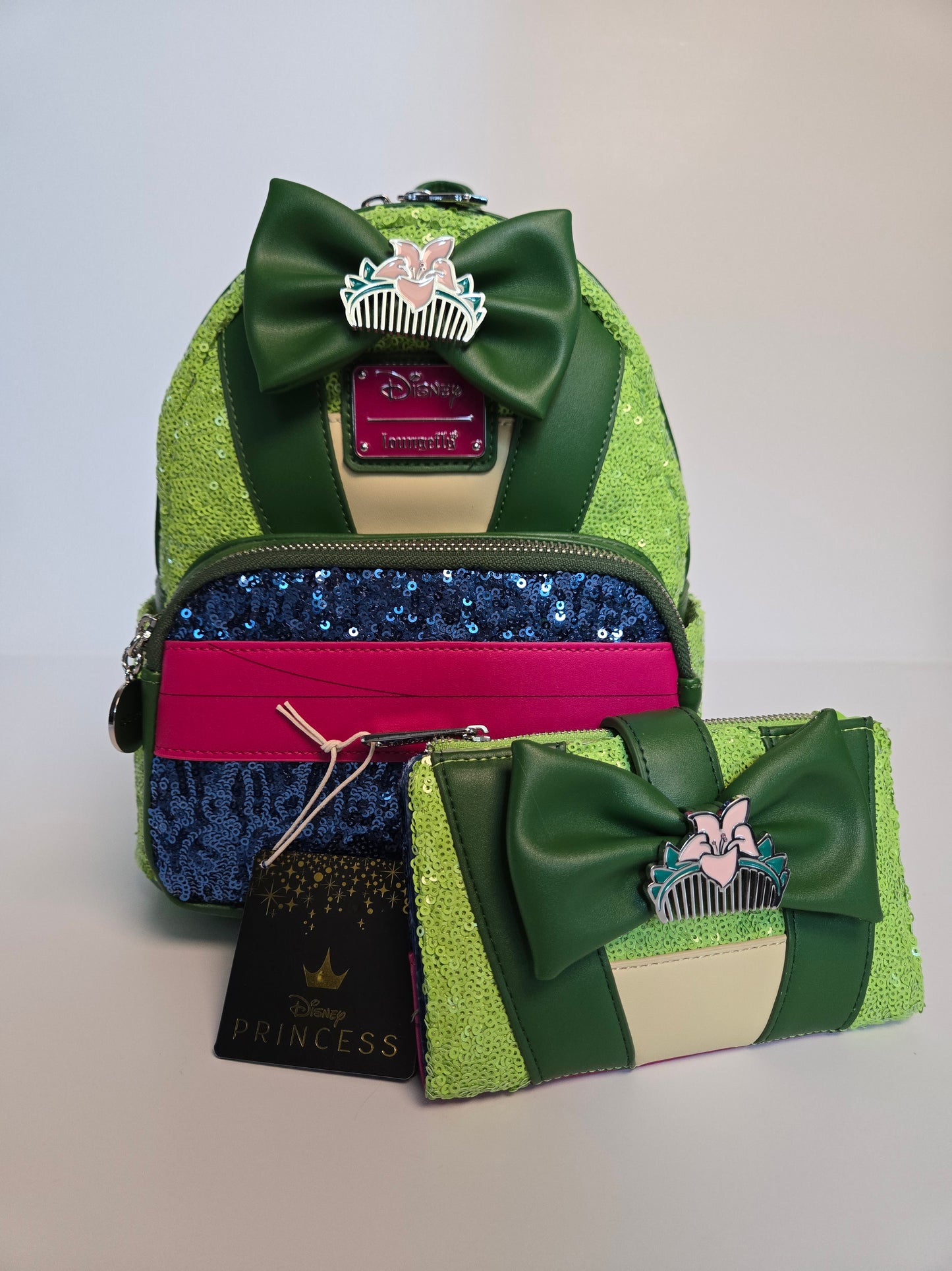 Disney Princess Mulan Sequin Bifold Wallet - RARE