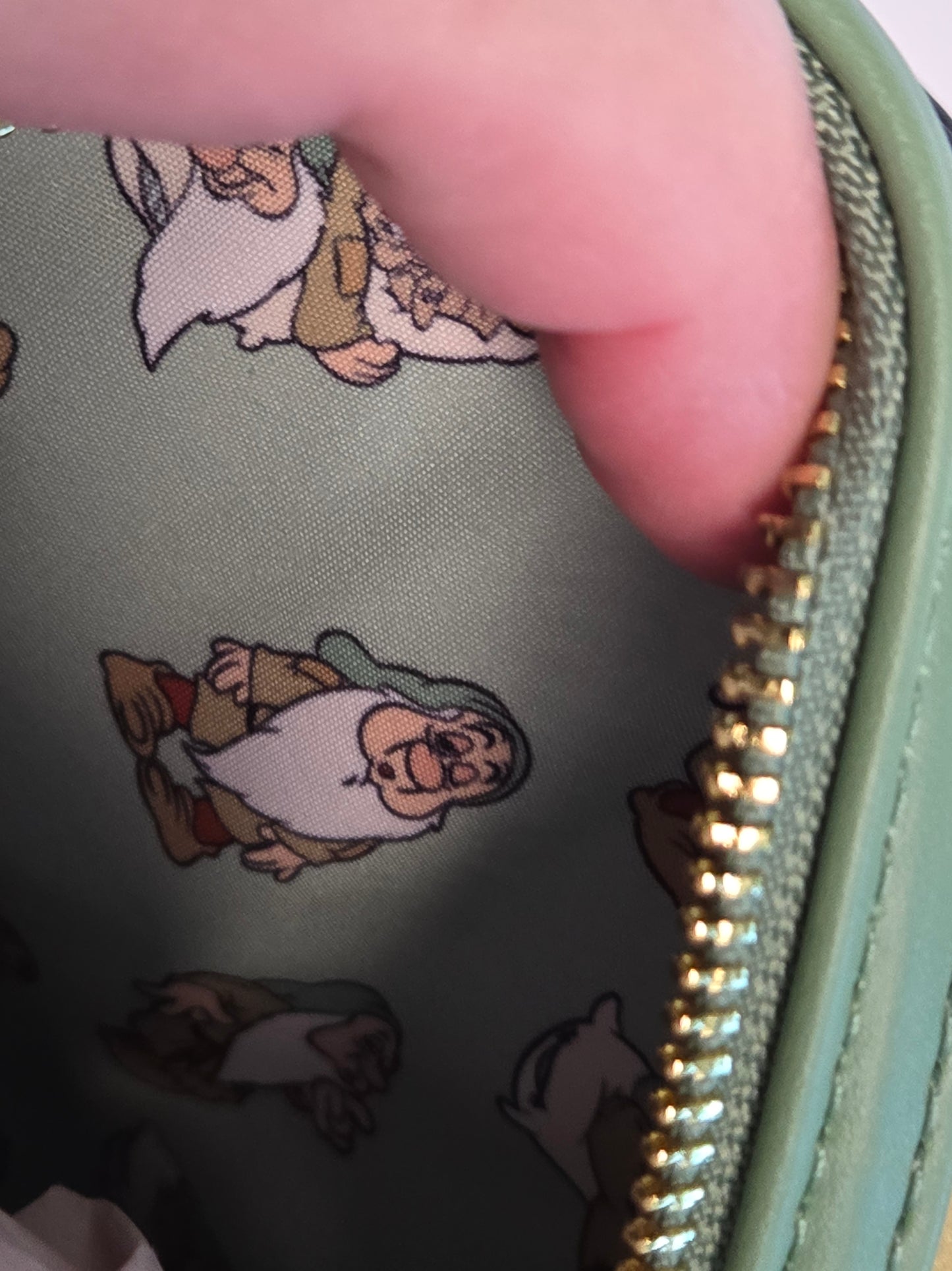 Disney Snow White and the Seven Dwarfs Sleepy Mini Backpack