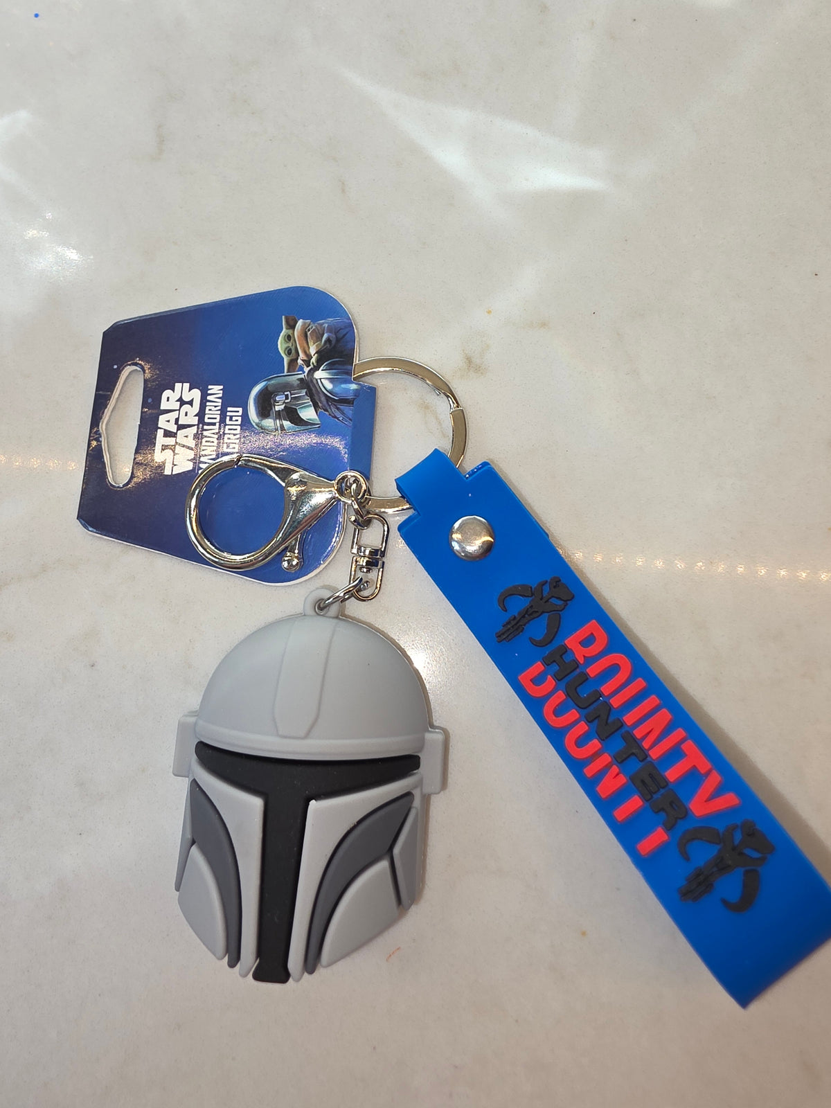 KEYCHAIN: Star Wars Mandalorian Bounty Hunter Figural Keychain Bag Clip