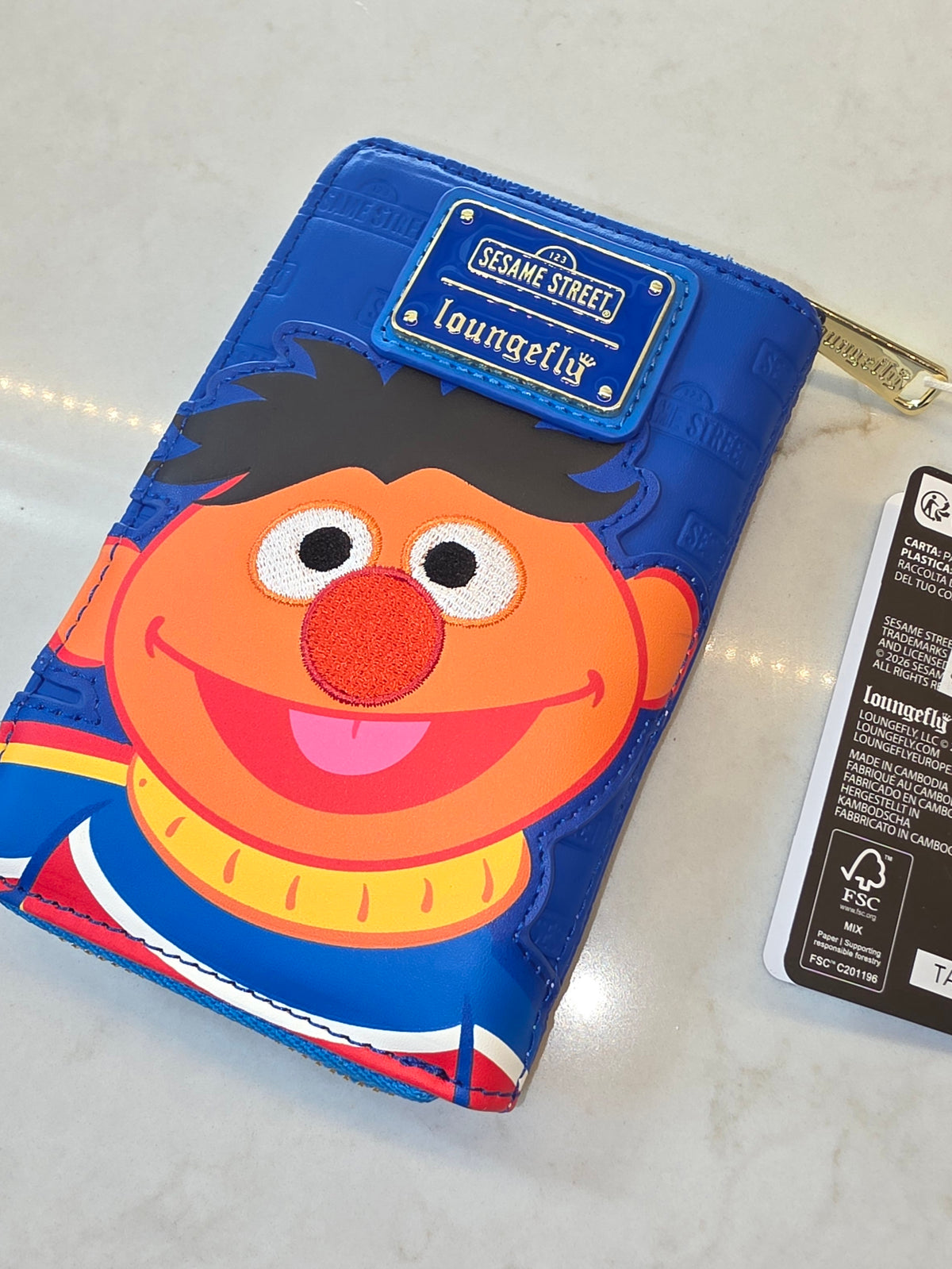 WALLET: Sesame Street Bert and Ernie Zip Around Wallet