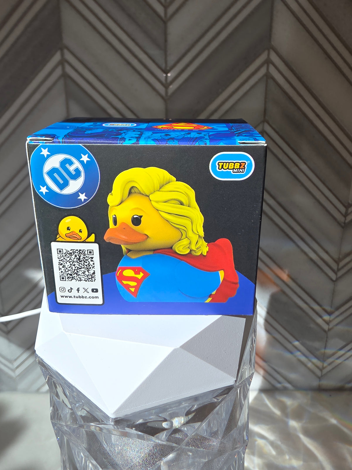 TOYS: DC Comics Supergirl Rubber Ducky Jeep Ducking