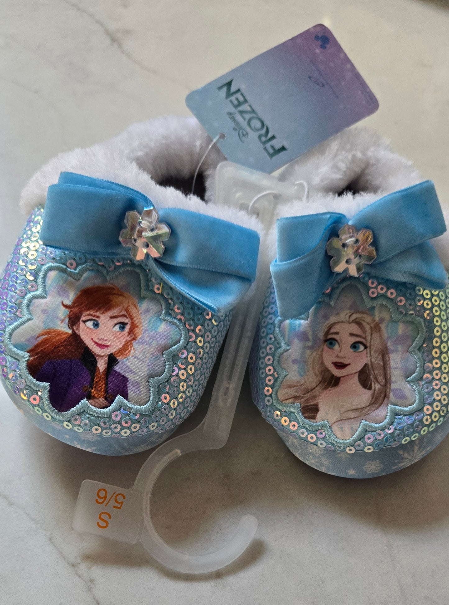 Disney Frozen Elsa and Ana Slippers Size 5-6
