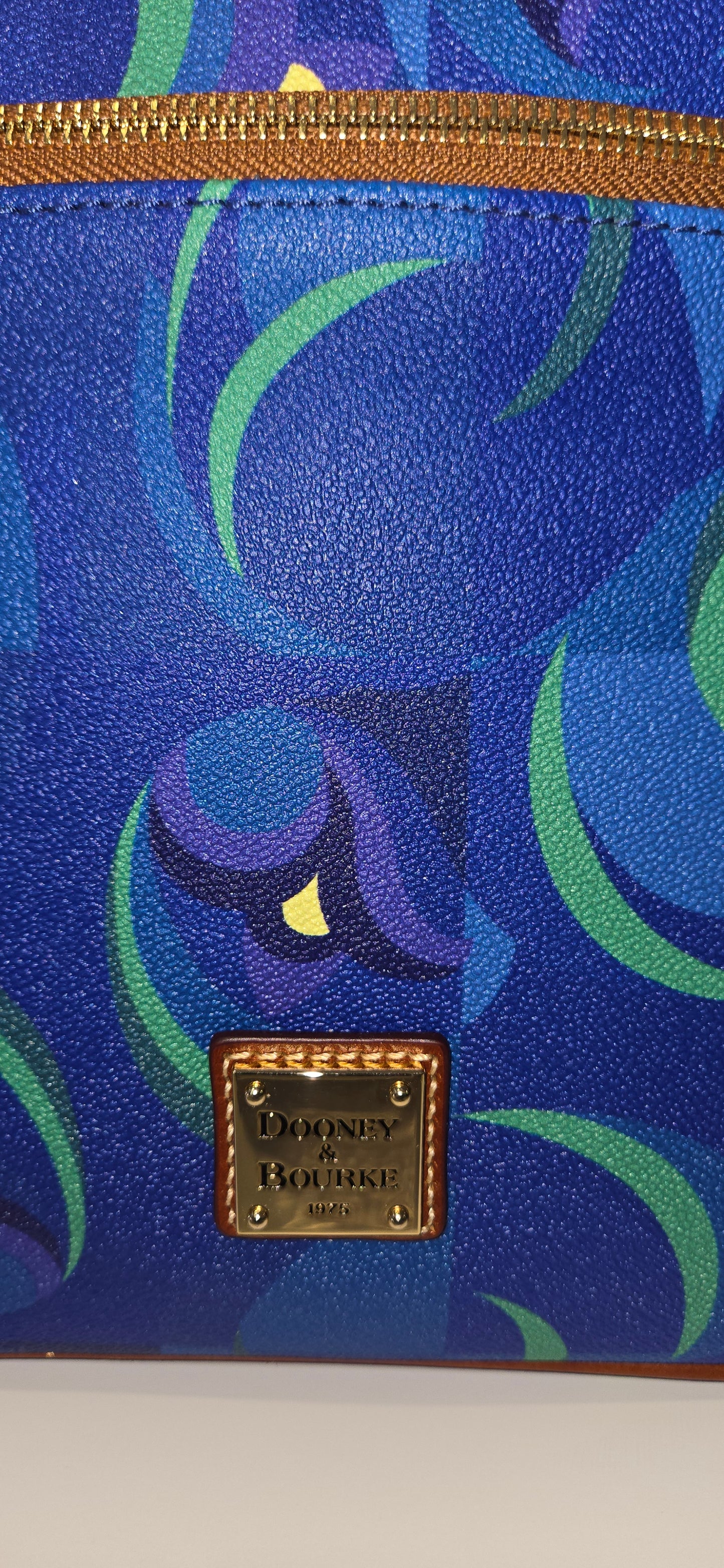 Disneyland Club 33 Le Salon Nouveau Dooney & Bourke Medium Crossbody Purse