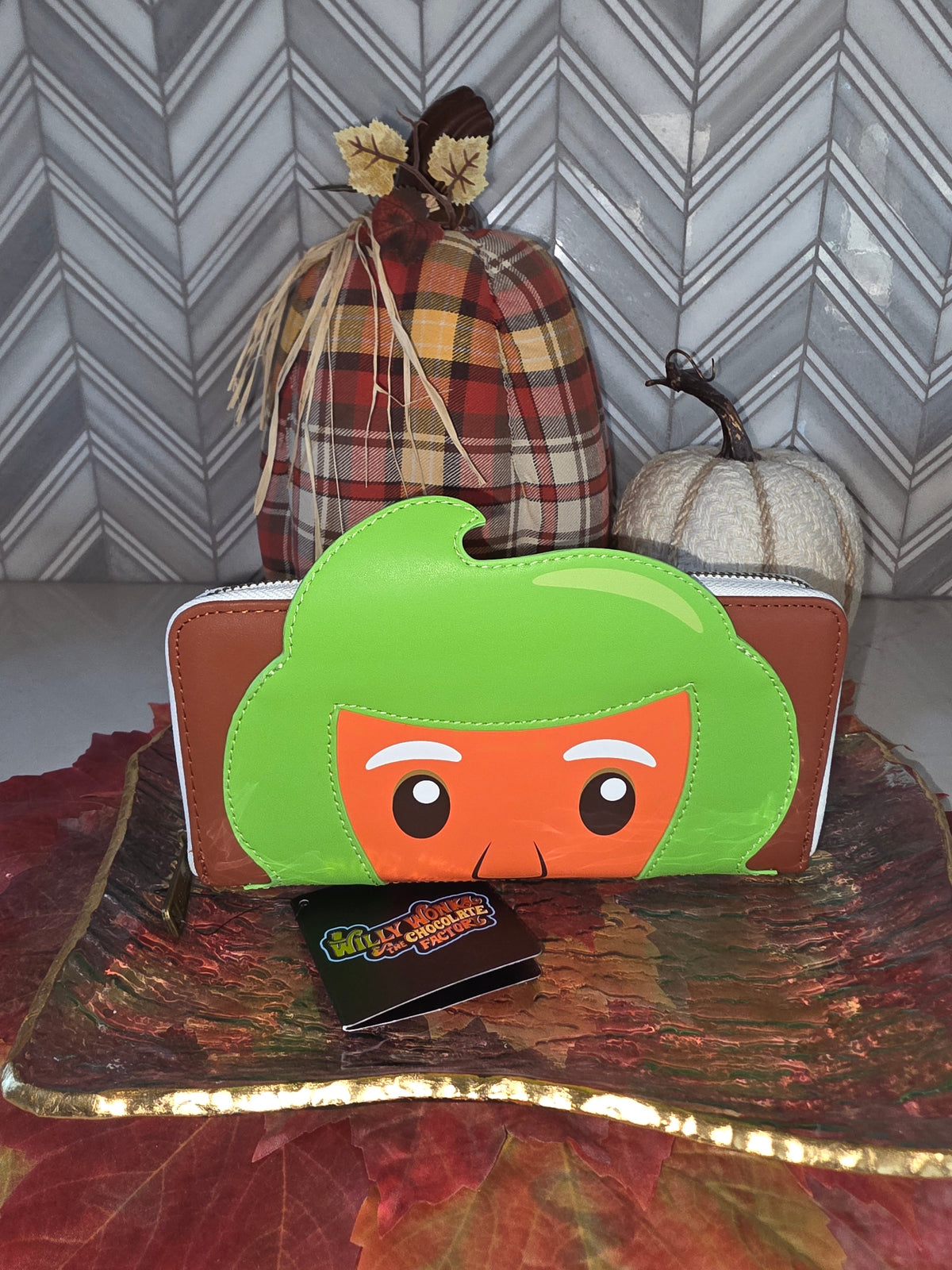 WALLET: Willy Wonka and the Chocolate Factory Oompa Loompa Zip Around Wallet