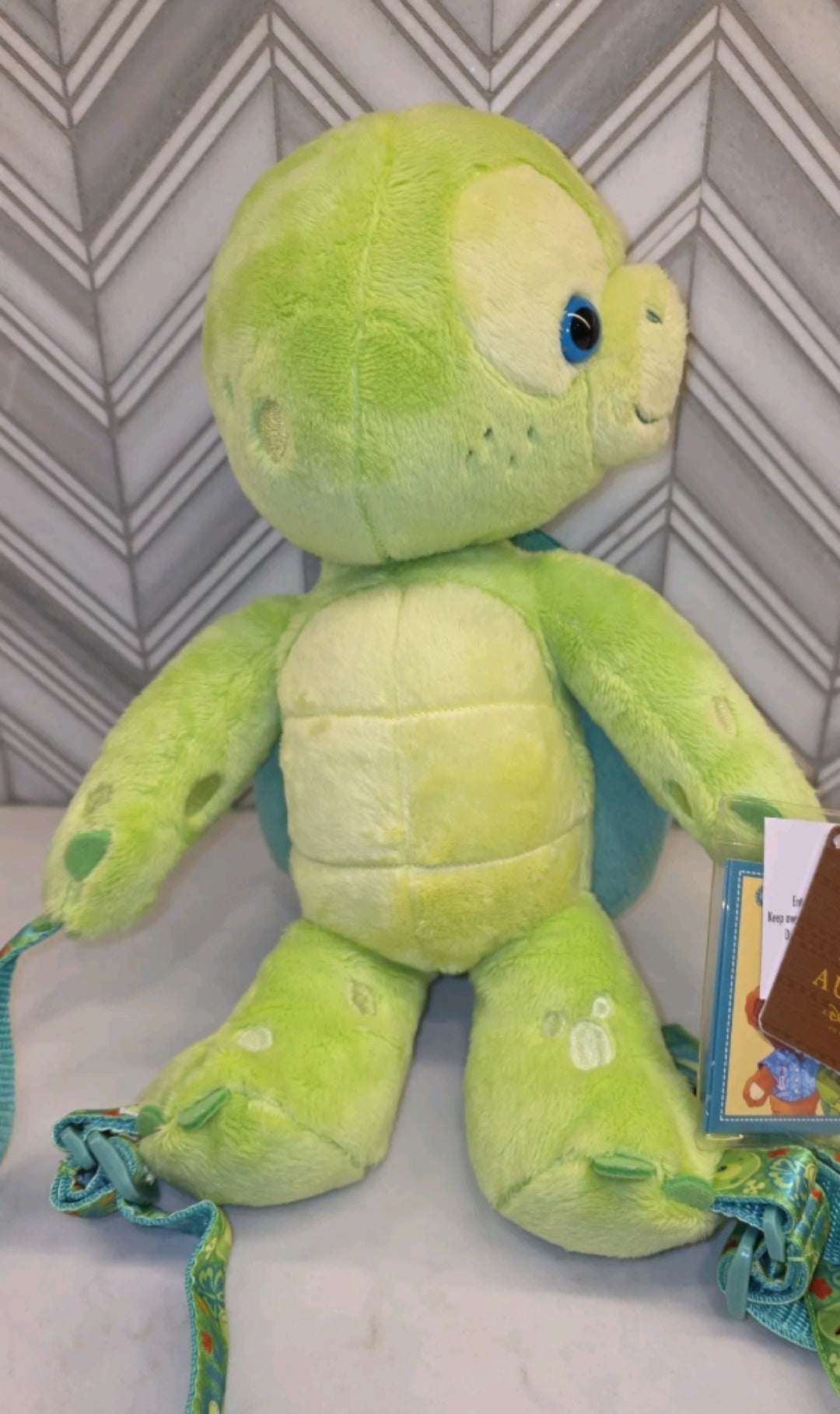 BP: Disney Parks Aulani Resort and Spa 'Olu Plush Mini Backpack