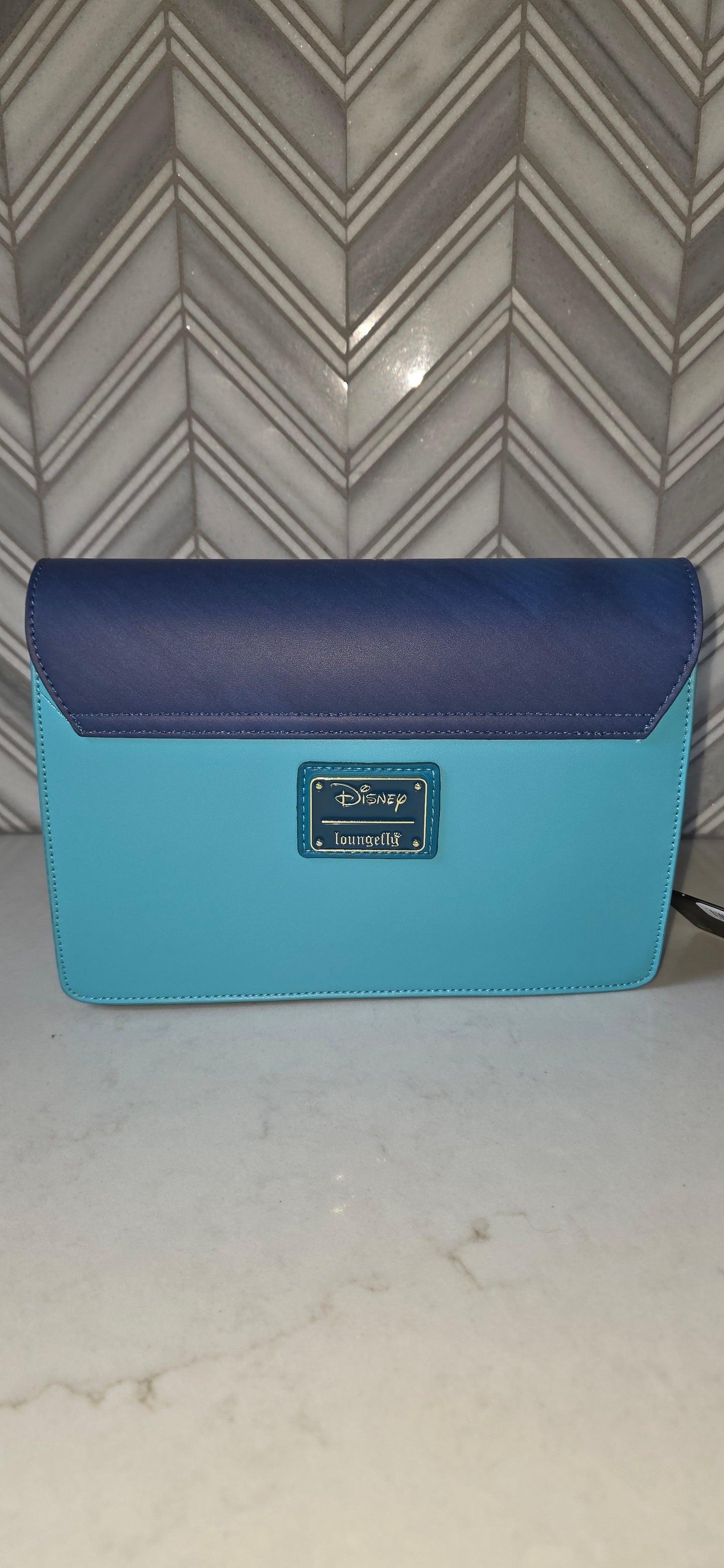 CB: Loungefly Disney Pocahontas Just Around the Riverbend Crossbody